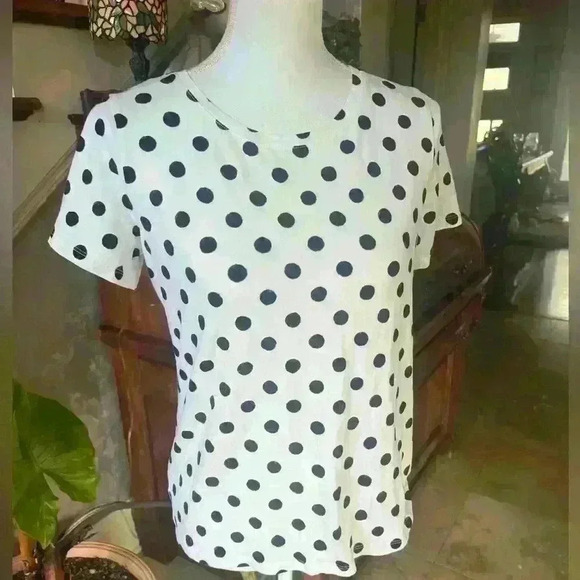 Ann Taylor white with black polka tot tee. Excellent condition. Medium. - Picture 3 of 8